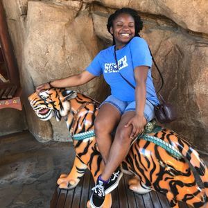 Meet your Posher, Amari